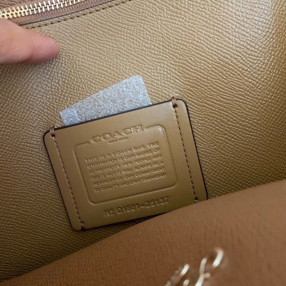 New Coach large satchel ♥️ - Picture 5 of 8